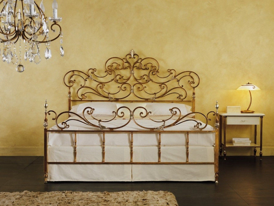 Кованая кровать 2001-80 - 1380 руб. в размере 160х200