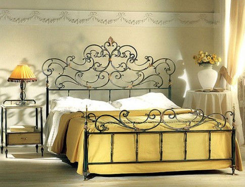 Кованая кровать 2001-31 - 1380 руб. в размере 160х200