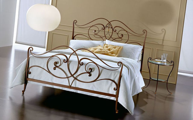 Кованая кровать 2001-44 - 1490 руб. в размере 160х200