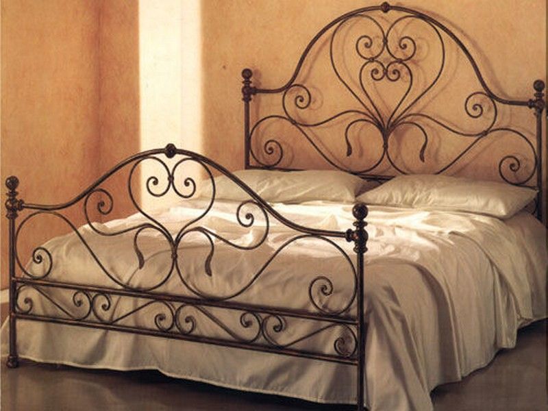Кованая кровать 2001-41 - 1085 руб. в размере 160х200