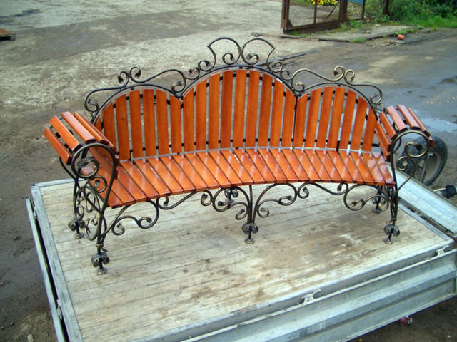 Кованая скамейка 4-1009 - 846 бел.руб.