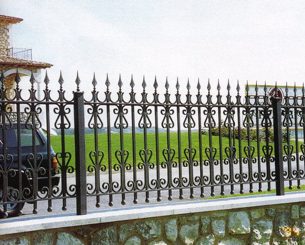Кованый забор 2002-129 - от 215 руб./кв.м