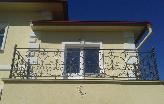 Кованые балконные перила 1-03022 - 284 руб. за м.кв.