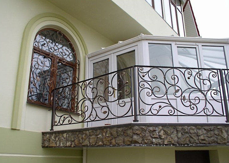 Кованые балконные перила 1-03023 - 288 руб. за м.кв.