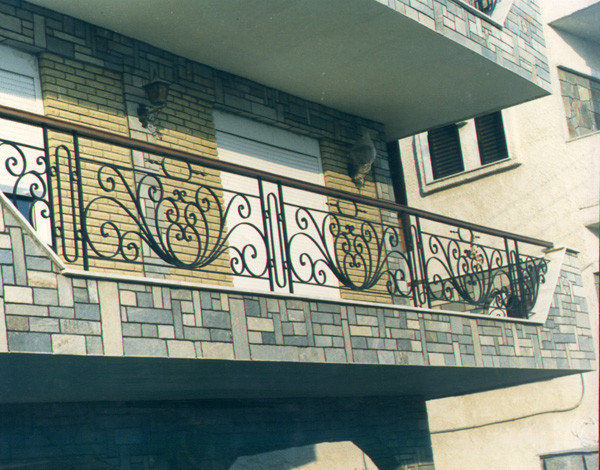 Кованые балконные перила 1-03033 - 304 руб. за м.кв.