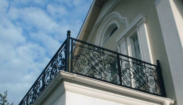 Кованые балконные перила 1-03038 - 306 руб. за м.кв.
