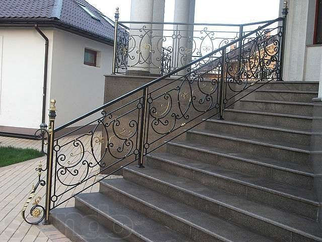 Кованые лестничные перила 1-04036 - 286 руб. за м.кв.